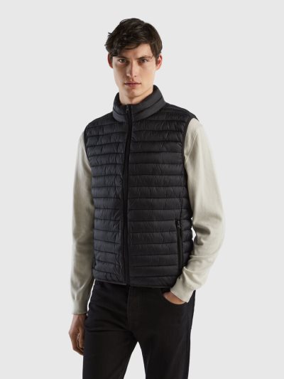 Black Men's Benetton Sleeveless Puffer Recycled Wadding Vest | AU225139