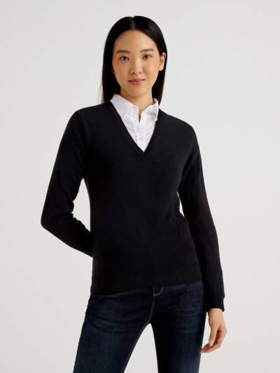 Black Women's Benetton Pure Merino Wool V-neck Sweaters | AU078006