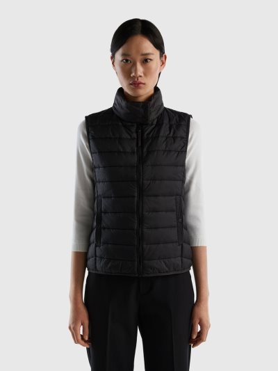 Black Women's Benetton Sleeveless Puffer Recycled Wadding Vest | AU884098