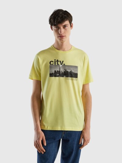 Yellow Men's Benetton Photo Print Short Sleeve T-shirts | AU199491